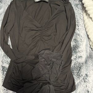 Women's Black Long Sleeve V-Neck Top